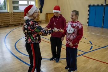 Mikołajki - Turniej Dwójek Siatkarskich - dekoracja (14)